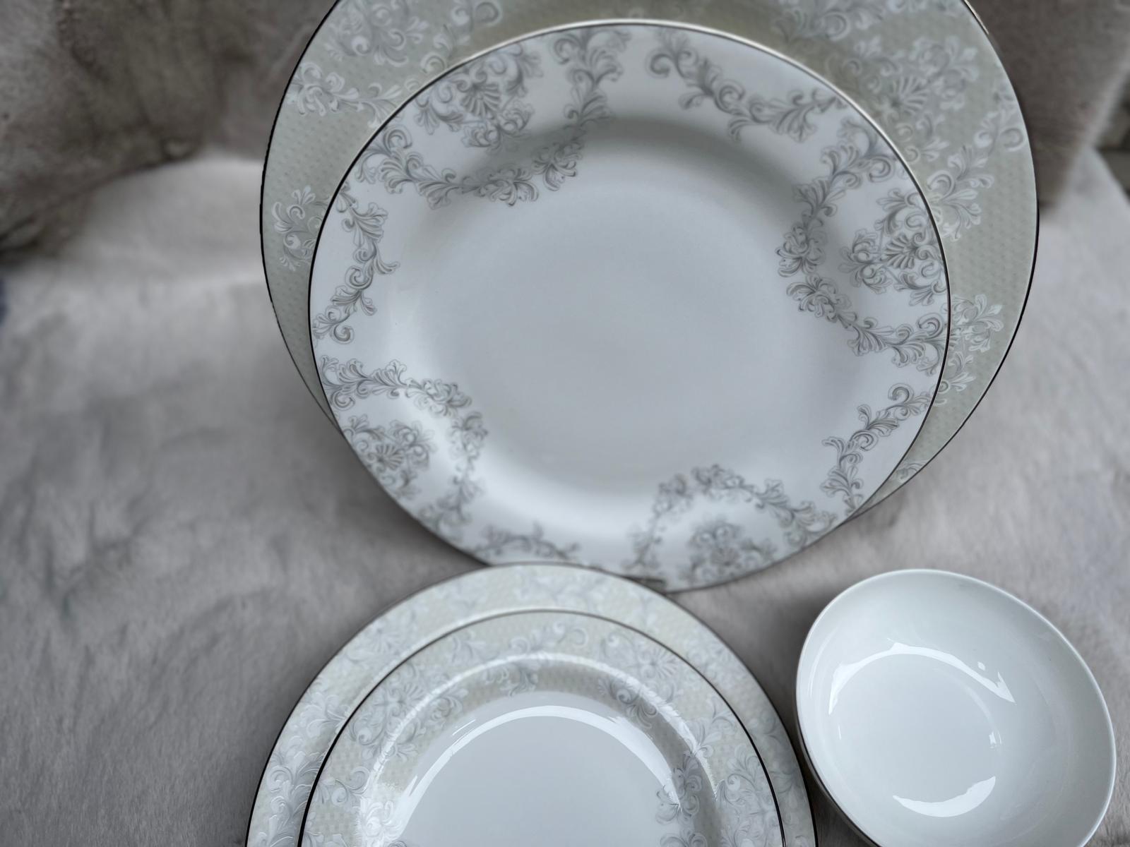 Royal Yemek Takımı Praline 90 Parça Royal Yemek Takımı Praline 90 Parça