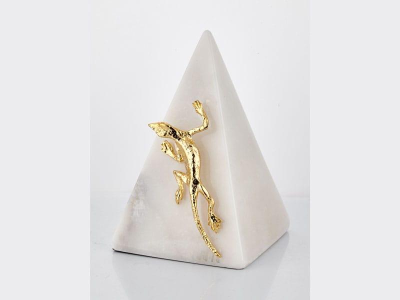 Evza Beyaz Mermer Piramit Büyük Sürüngen 14*14*22 Cm Evza Beyaz Mermer Piramit Büyük Sürüngen 14*14*22 Cm