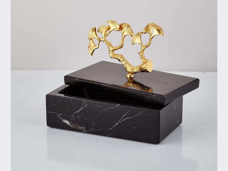 Evza Mermer Kutu Dikdörtgen Dallı Gınkgo Küçük Siyah Gold 8*15*5 Cm Evza Mermer Kutu Dikdörtgen Dallı Gınkgo Küçük Siyah Gold 8*15*5 Cm