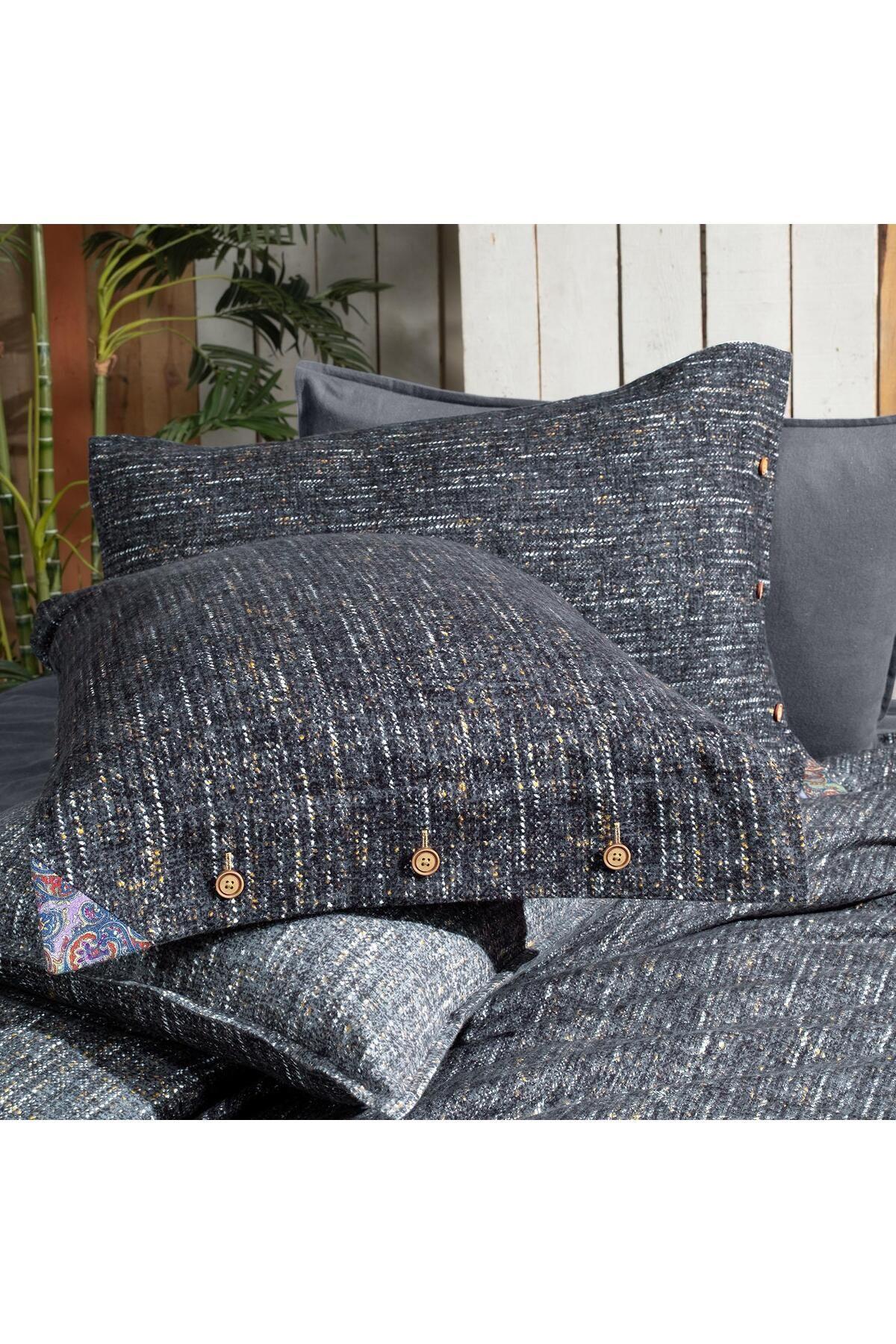 Glamis Tek Kişilik %100 Pamuk Flanel (Pazen) Nevresim Takımı Gri Glamis Tek Kişilik %100 Pamuk Flanel (Pazen) Nevresim Takımı Gri