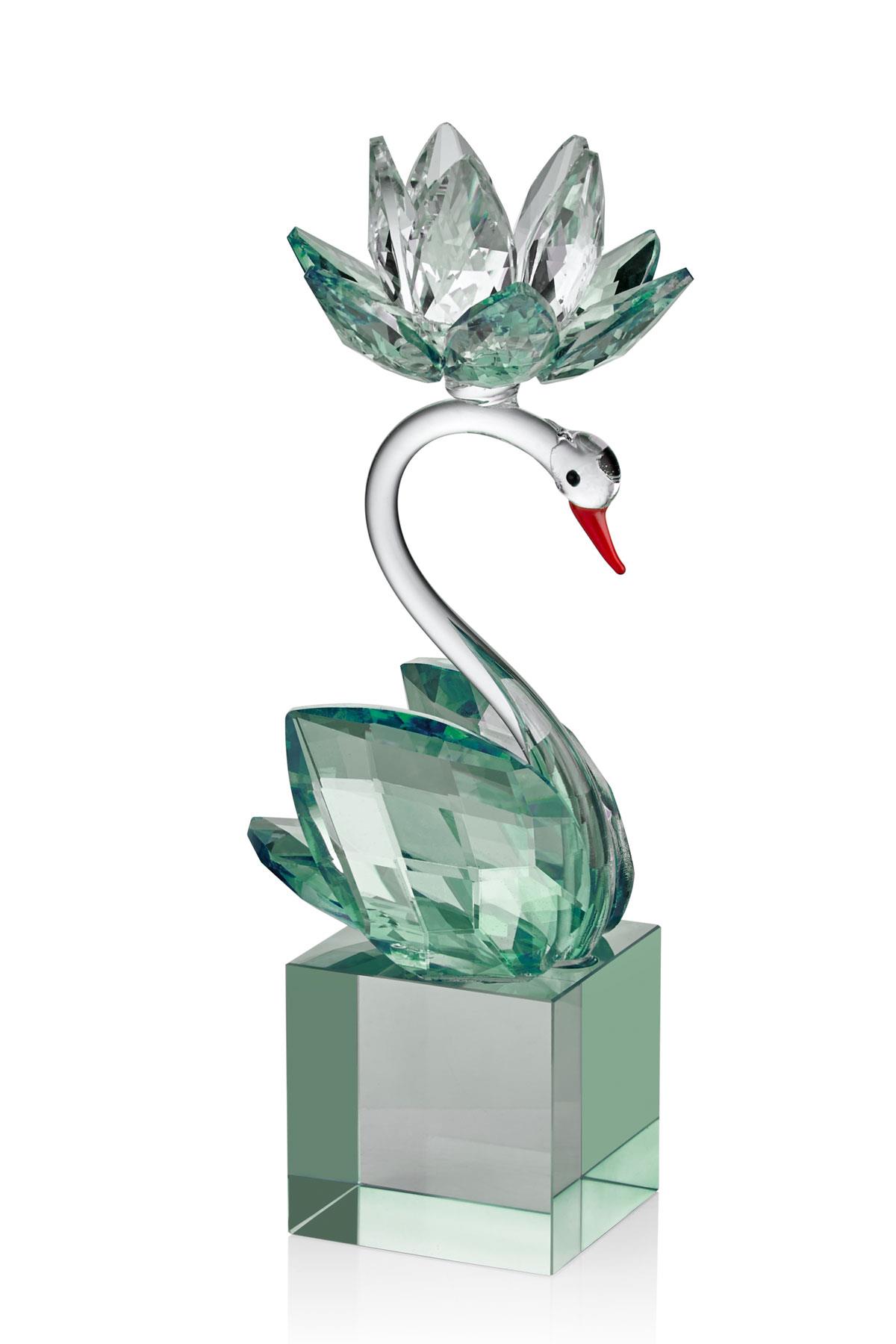 Seta Kristal Kuğulu Lotus Şamdan Yeşil 7*9*22 Cm Seta Kristal Kuğulu Lotus Şamdan Yeşil 7*9*22 Cm