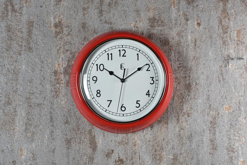 Seta Time Duvar Saati Metal Görünümlü Kırmızı Seta Time Duvar Saati Metal Görünümlü Kırmızı