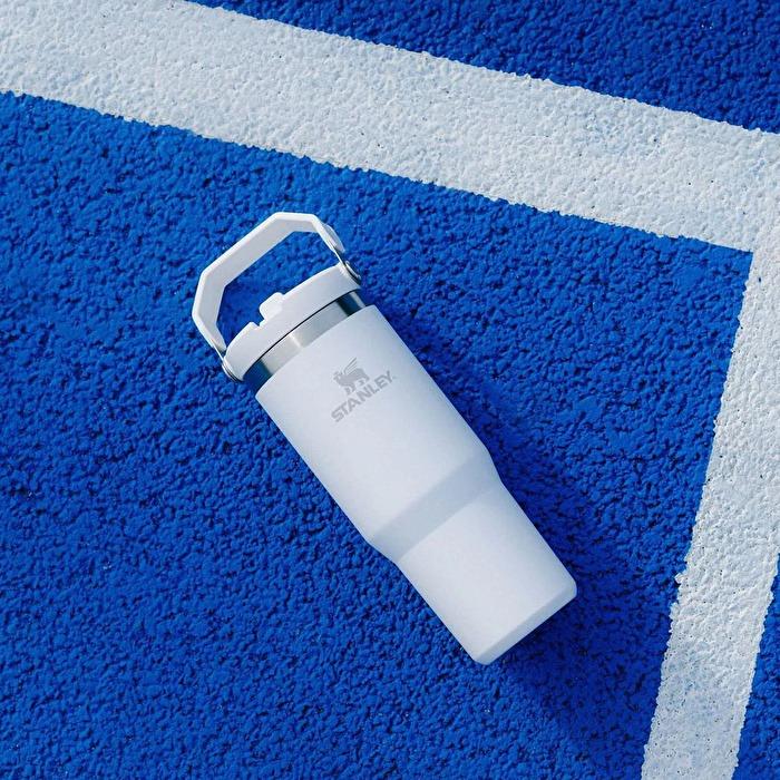 Stanley The Iceflow Flip Straw Tumbler 0.89L / 30oz Frost Stanley The Iceflow Flip Straw Tumbler 0.89L / 30oz Frost