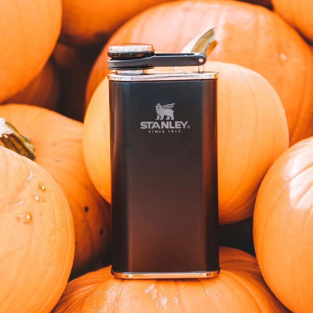 Stanley The Easy-Fill Wide Mouth Flask 0.23L / 8 oz Matte Black Pebble Stanley The Easy-Fill Wide Mouth Flask 0.23L / 8 oz Matte Black Pebble