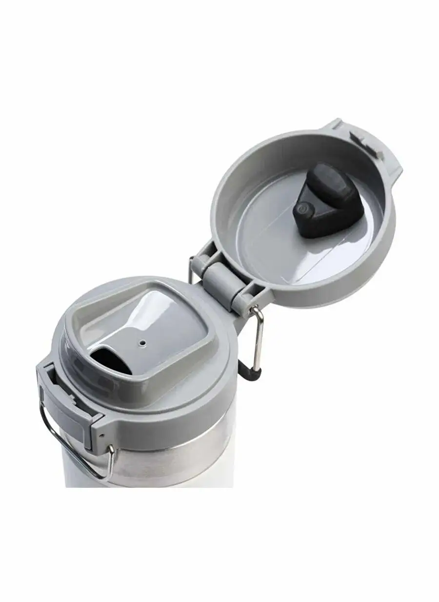 The Quick-Flip Water Bootle .7L/ 24oz Frost The Quick-Flip Water Bootle .7L/ 24oz Frost